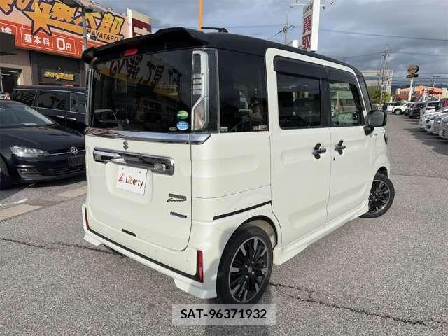 Suzuki SPACIA 2018-09 8368887-7