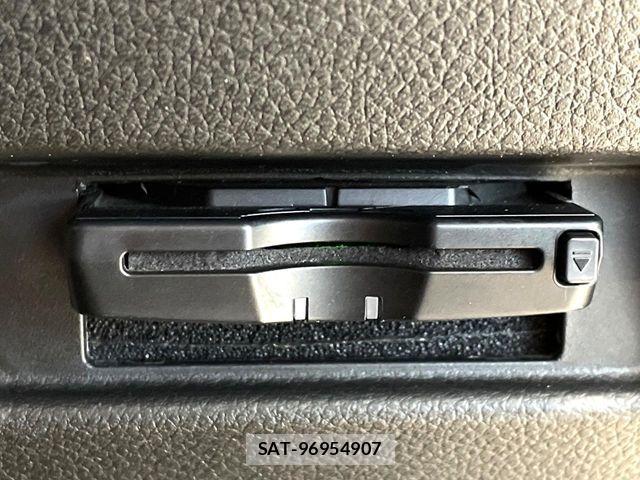 Suzuki SPACIA 2019-05 8368914-6
