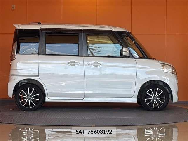Suzuki SPACIA 2014-12 8372219-14