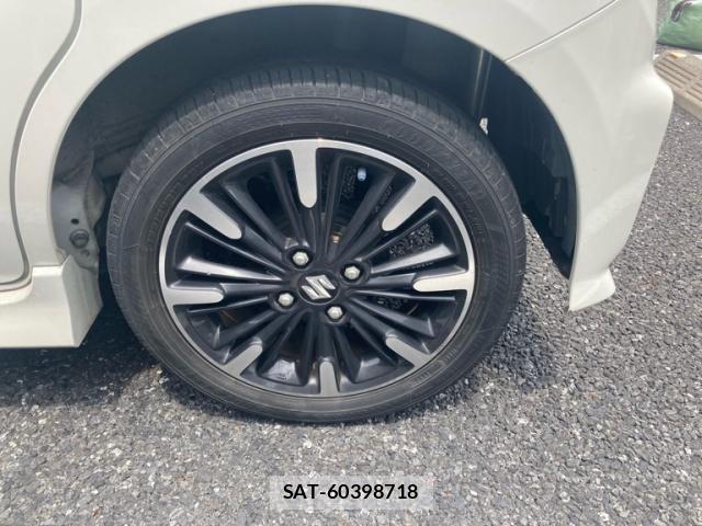 Suzuki SPACIA 2018-11 8372217-8