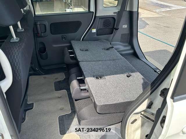 Suzuki SPACIA 2013-07 8372218-19