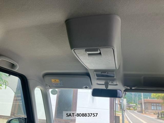 Suzuki SPACIA 2013-09 8372221-9