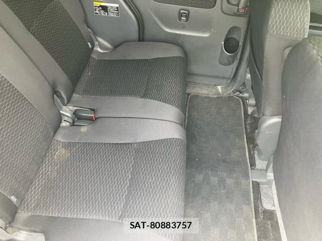 Suzuki SPACIA 2013-09 8372221-7