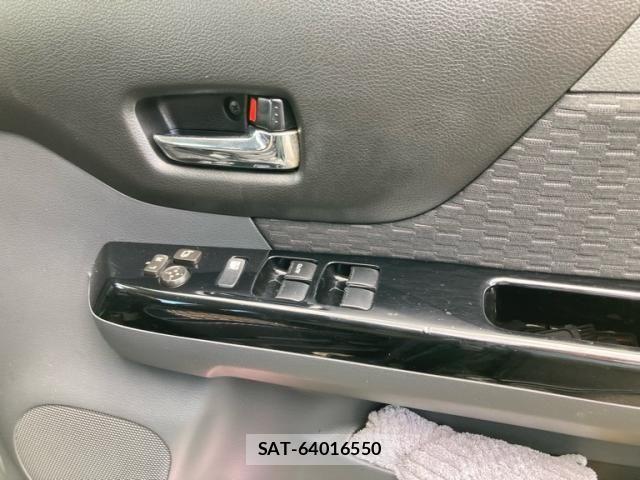 Suzuki SPACIA 2013-11 8415062-12