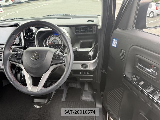 Suzuki SPACIA 2018-04 8415056-10
