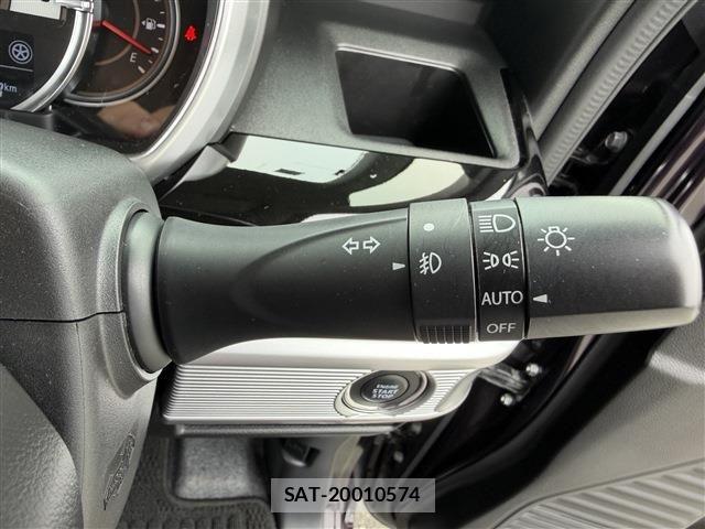 Suzuki SPACIA 2018-04 8415056-29