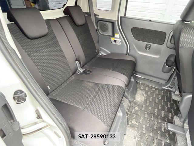 Suzuki SPACIA 2013-11 8438911-9