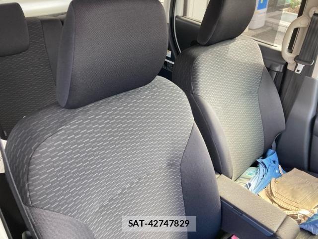 Suzuki SPACIA 2014-09 8438912-5