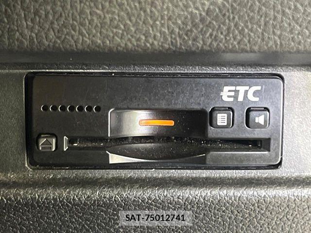 Suzuki SPACIA 2018-12 8458484-6