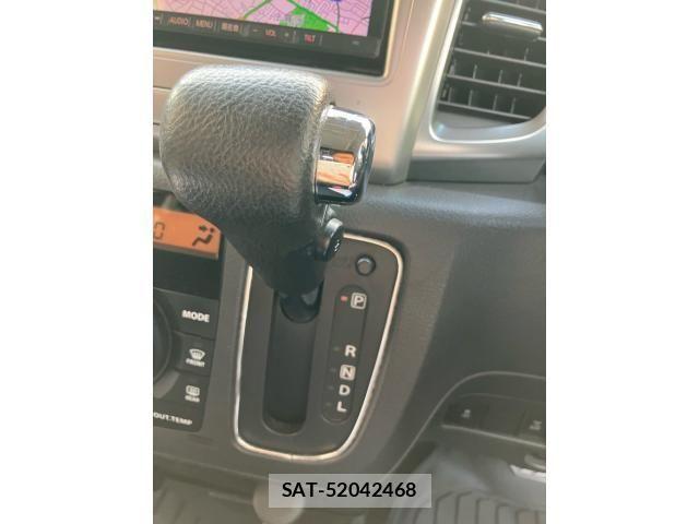 Suzuki SPACIA 2014-02 8527448-22