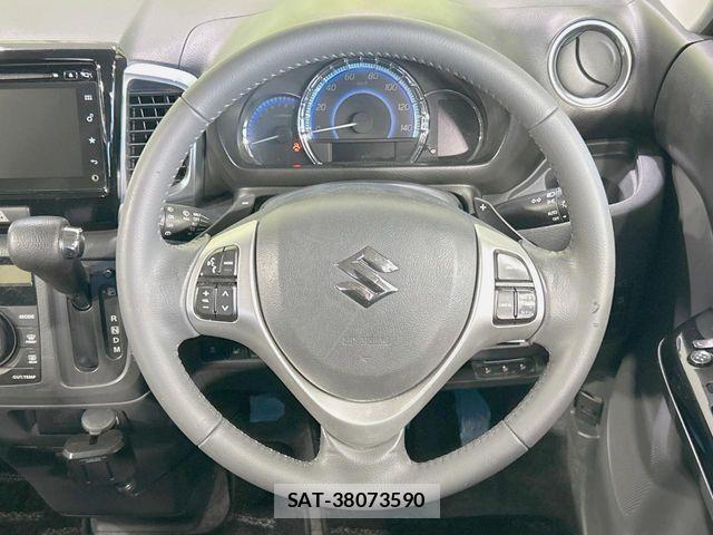 Suzuki SPACIA 2016-02 8563601-10