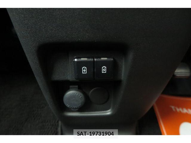 Suzuki SPACIA 2022-10 8563602-20
