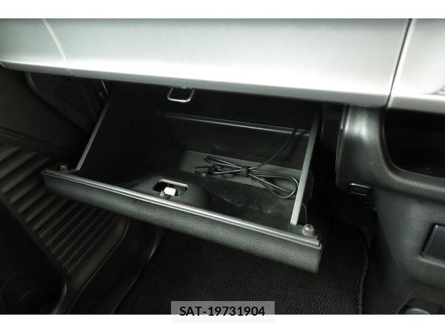 Suzuki SPACIA 2022-10 8563602-22