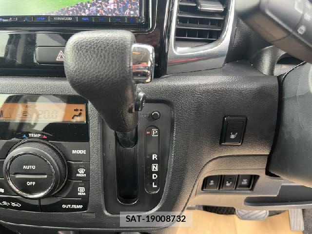 Suzuki SPACIA 2015-05 8563603-11