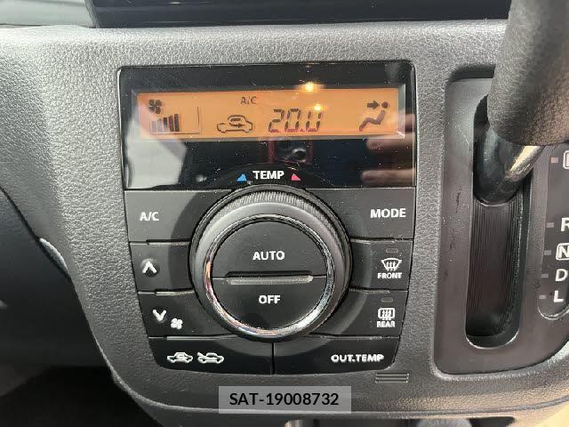 Suzuki SPACIA 2015-05 8563603-12