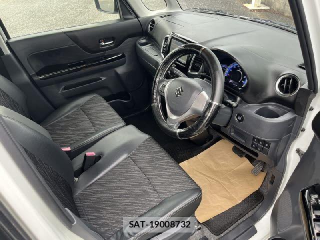 Suzuki SPACIA 2015-05 8563603-4