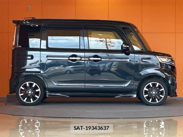 Suzuki SPACIA 2021-08 8629024-7