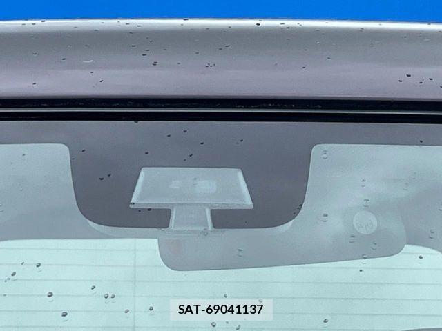 Suzuki SPACIA 2014-12 8629025-6