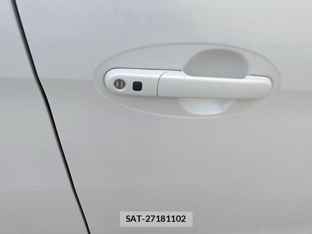 Suzuki SPACIA 2013-09 8628990-26