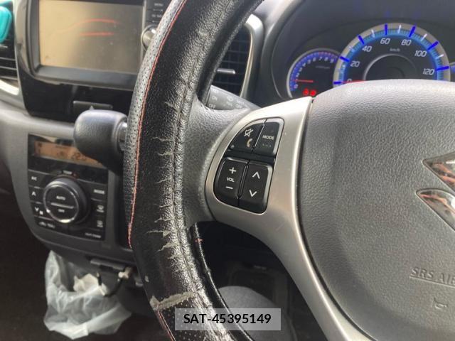 Suzuki SPACIA 2013-12 8629031-17