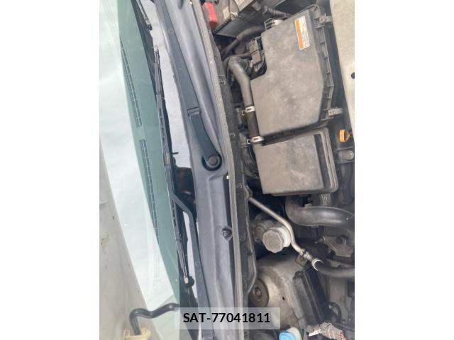 Suzuki SPACIA 2013-09 8661702-9