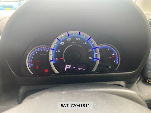 Suzuki SPACIA 2013-09 8661702-12