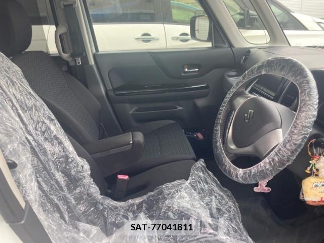 Suzuki SPACIA 2013-09 8661702-4