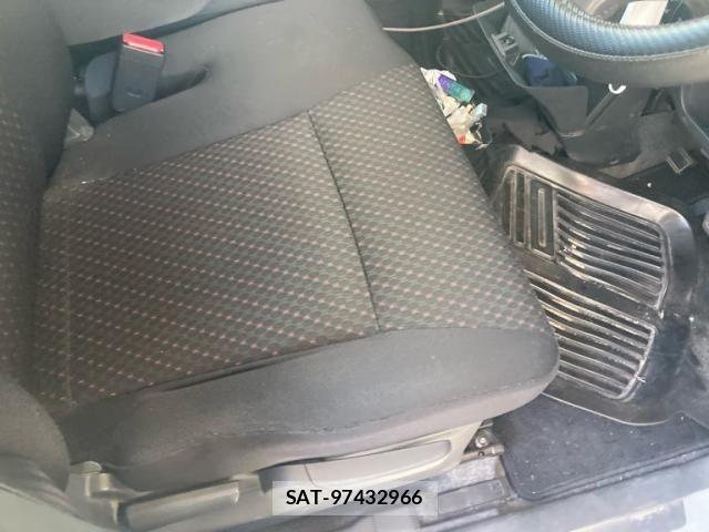 Suzuki SPACIA 2015-09 8666939-11