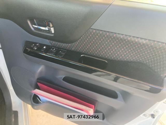 Suzuki SPACIA 2015-09 8666939-13
