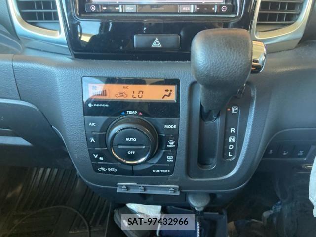 Suzuki SPACIA 2015-09 8666939-19
