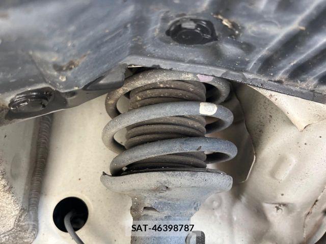Suzuki SPACIA 2018-05 8666936-19