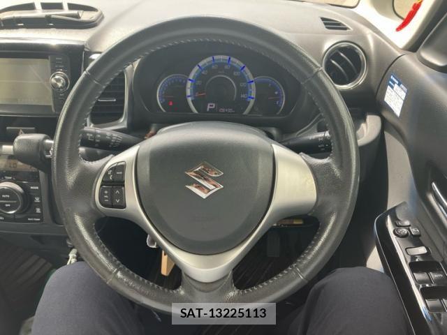 Suzuki SPACIA 2013-09 8661701-13