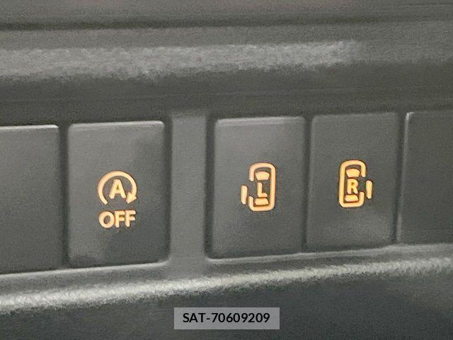 Suzuki SPACIA 2018-02 8686626-4