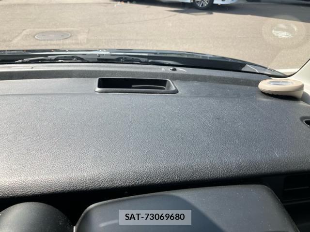 Suzuki SPACIA 2018-03 8745974-21