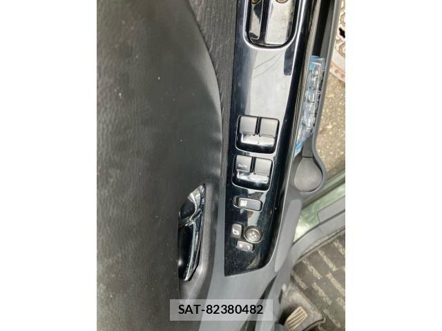 Suzuki SPACIA 2013-09 8745979-11