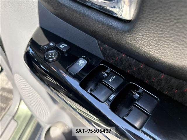 Suzuki SPACIA 2015-10 8745980-22