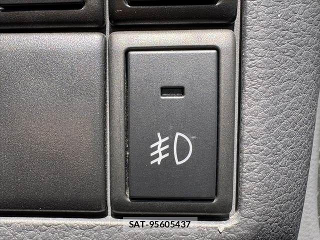 Suzuki SPACIA 2015-10 8745980-25