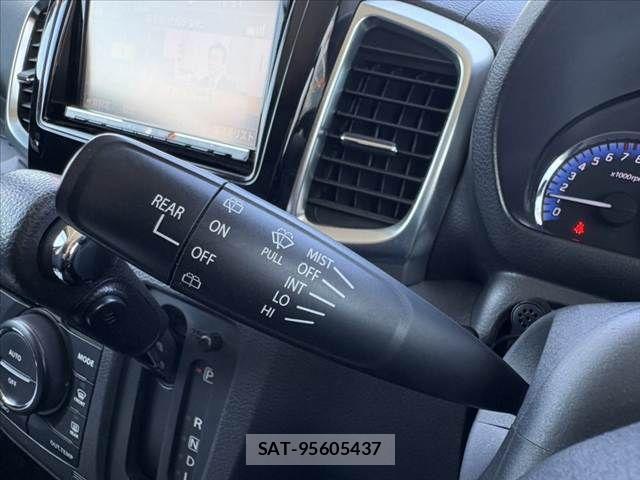 Suzuki SPACIA 2015-10 8745980-29