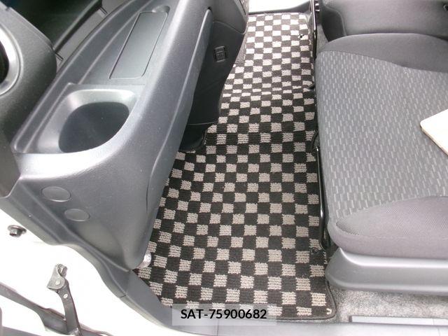 Suzuki SPACIA 2013-06 8745977-21