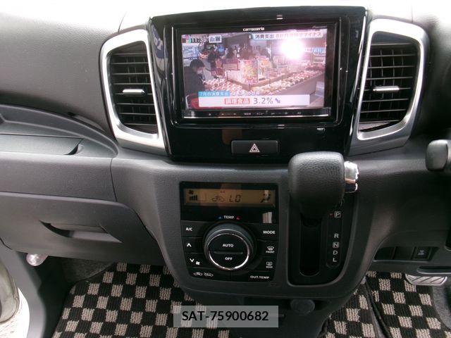 Suzuki SPACIA 2013-06 8745977-23