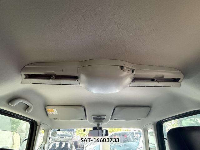 Suzuki SPACIA 2018-01 8745975-13