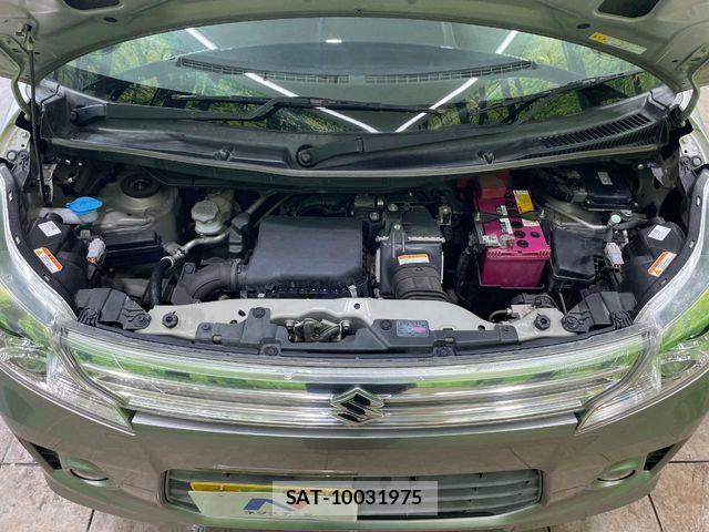 Suzuki SPACIA 2013-09 8797546-17