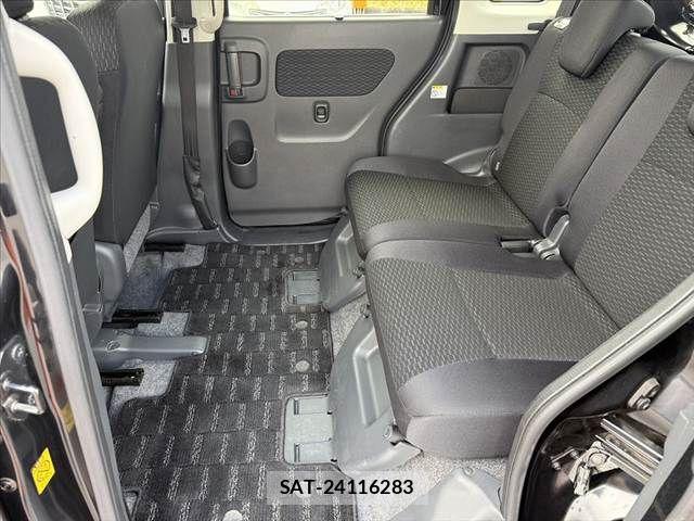 Suzuki SPACIA 2014-04 8797545-18