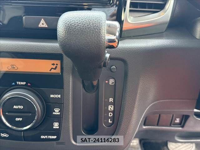 Suzuki SPACIA 2014-04 8797545-27