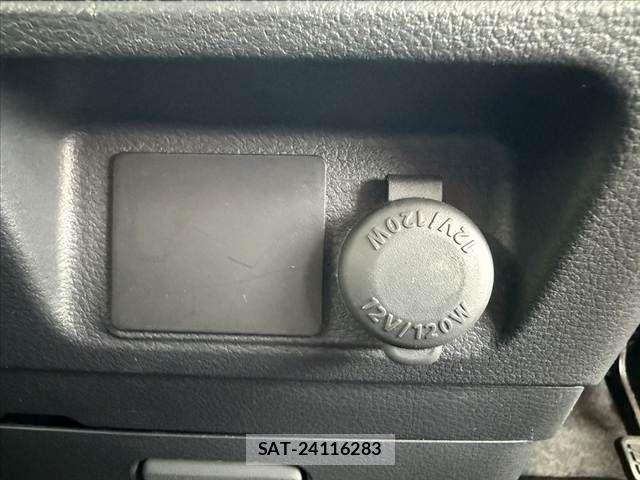 Suzuki SPACIA 2014-04 8797545-29