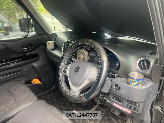 Suzuki SPACIA 2015-10 8797551-11