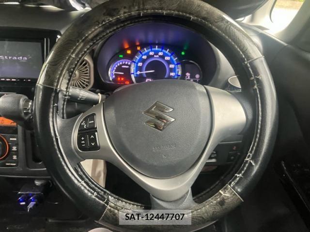 Suzuki SPACIA 2015-10 8797551-17