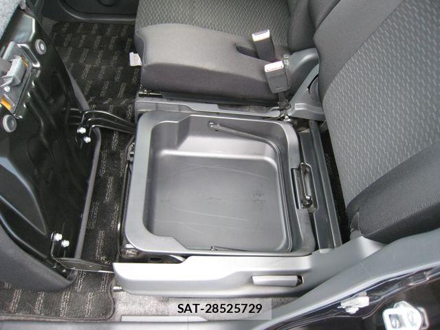 Suzuki SPACIA 2014-07 8831732-24
