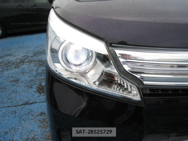 Suzuki SPACIA 2014-07 8831732-25