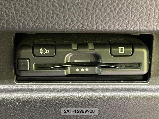 Suzuki SPACIA 2020-12 8831726-6